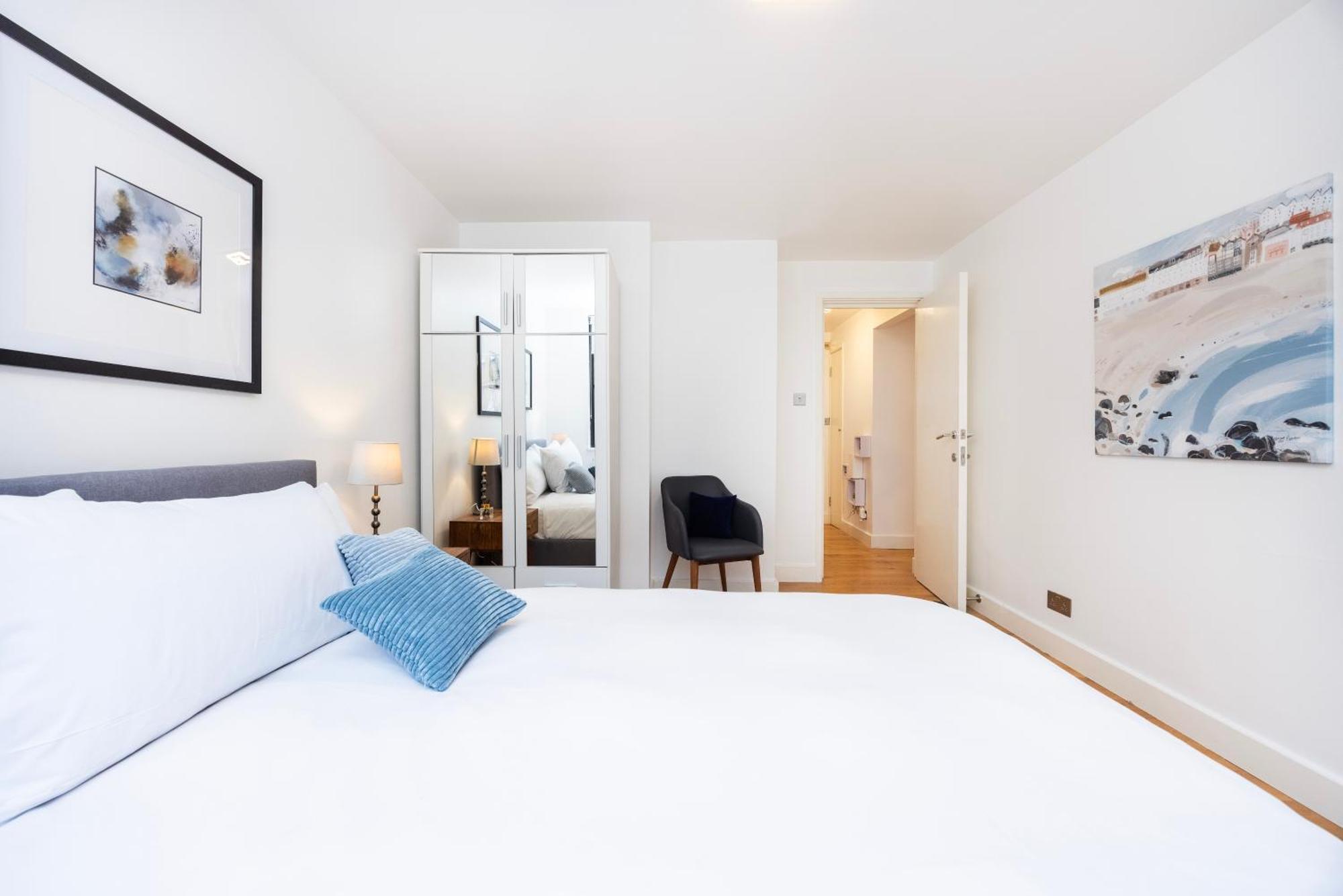 Stunning 2bed In Soho,steps From Piccadilly Circus * Лондон